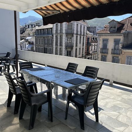 Appartement Le Soleil 140 M2 Climatise Parking Prive Proche Sanctuaires لورد المظهر الخارجي الصورة